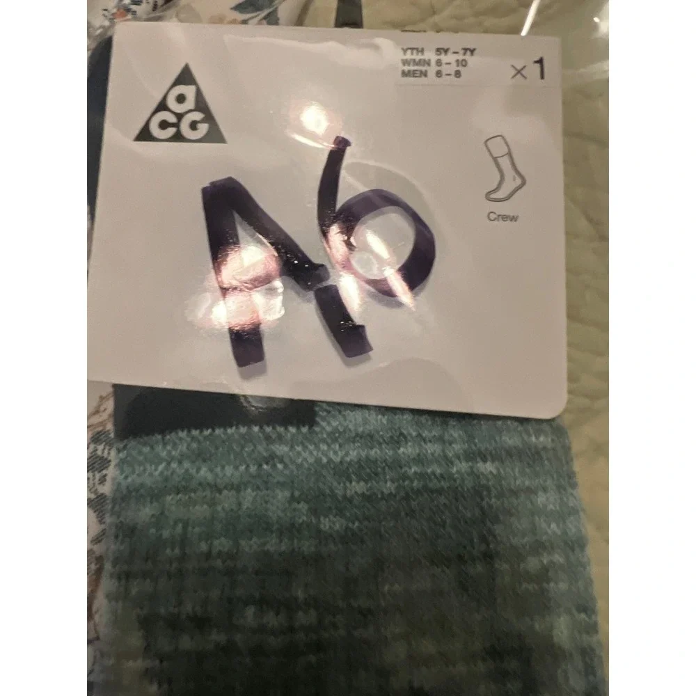 Nike ACG Crew Socks Mens Size M Blue New FB3341-017 All Conditions Gear